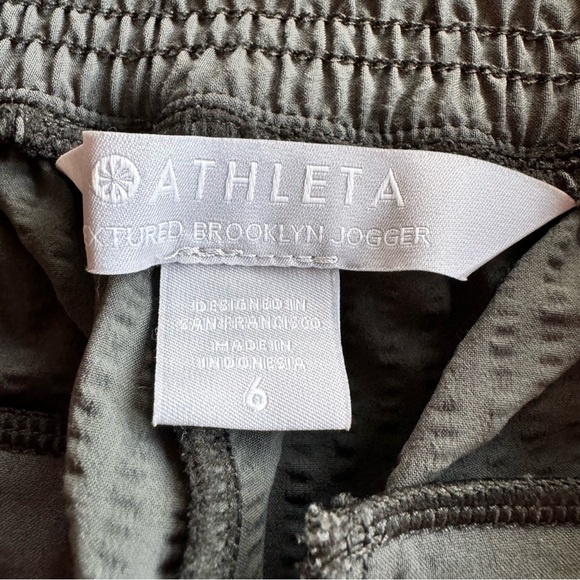Athleta Olive Green Textured Brooklyn Jogger Casual Travel Pants Size 6 - Picture 3 of 10